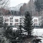 Przystanek Uzdrowiskowa